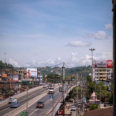 Hotel City View Inn Guwahati Exteriör bild