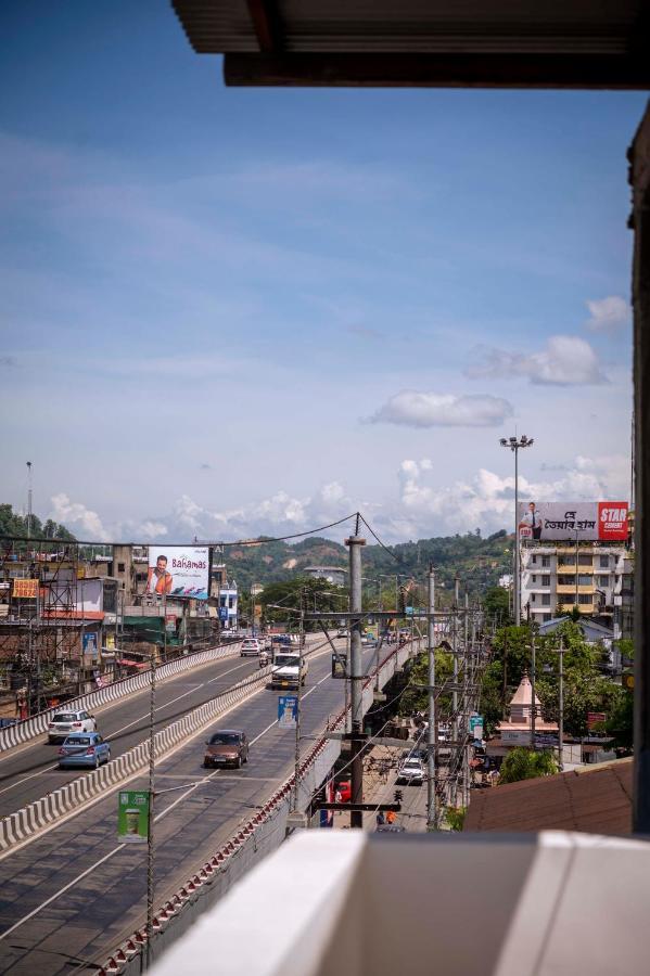 Hotel City View Inn Guwahati Exteriör bild
